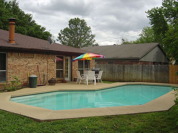 play pool with yard