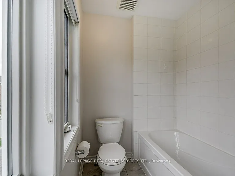 329 Gooding Cres — Photo 29