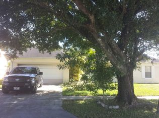 2261 Dunhill Ave, Miramar, FL 33025