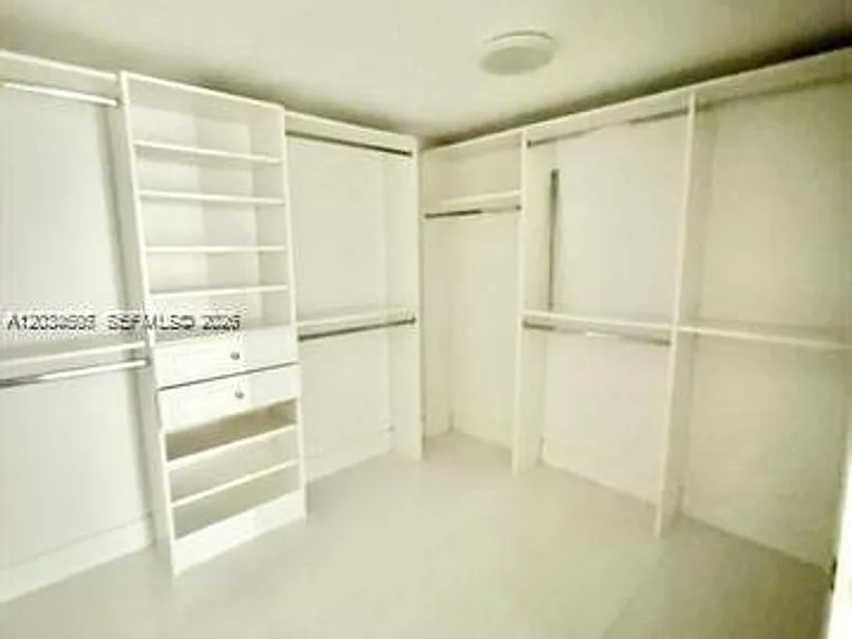 400 Sunny Isles Blvd #817 — Photo 9