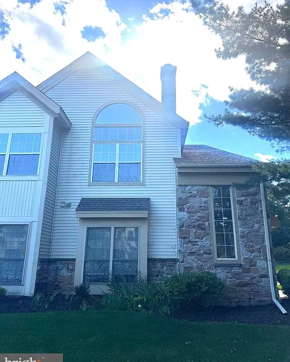 1602 Foxmeadow Cir #1602