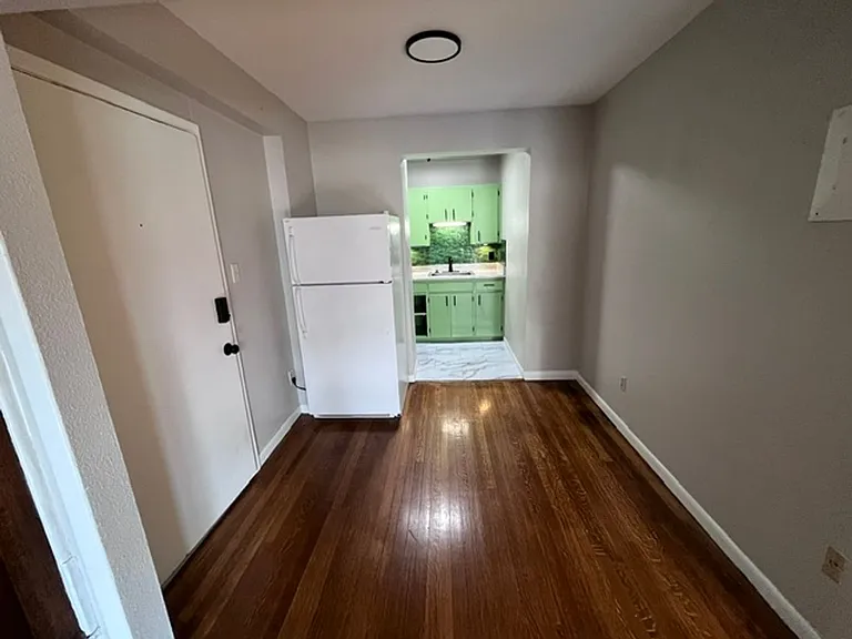 The Manor — Photo 16