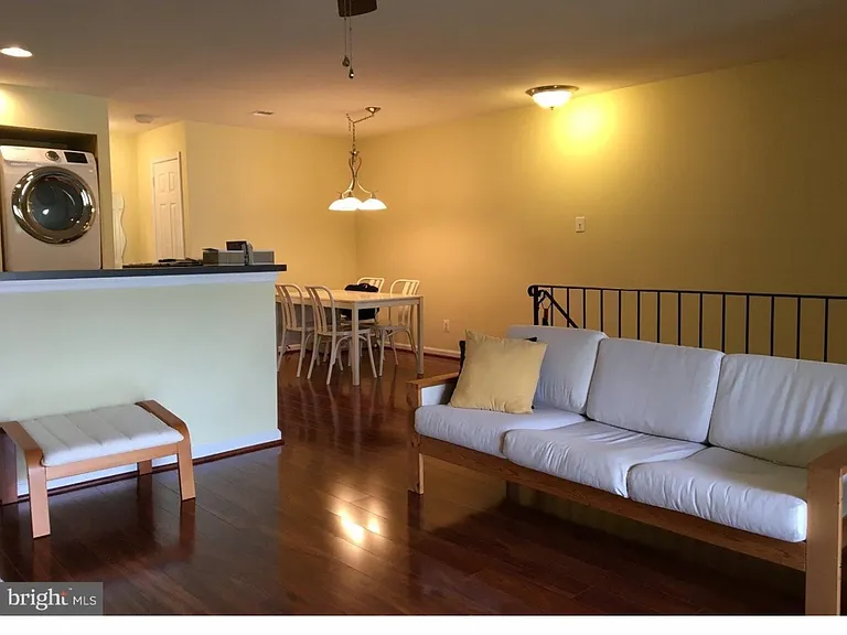 24 Hastings Dr #24 — Photo 3