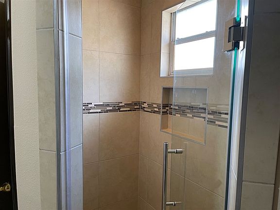 5th image of 2040 Cochiti Dr