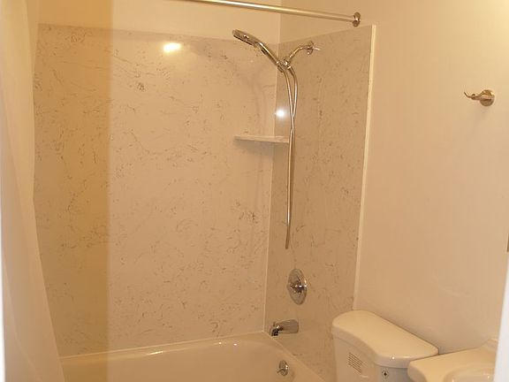5th image of 7491-95-99 Donohue Dr #20