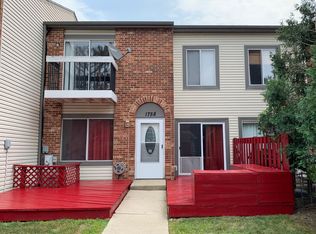 1758 Raleigh Ln, Hoffman Estates, IL 60169