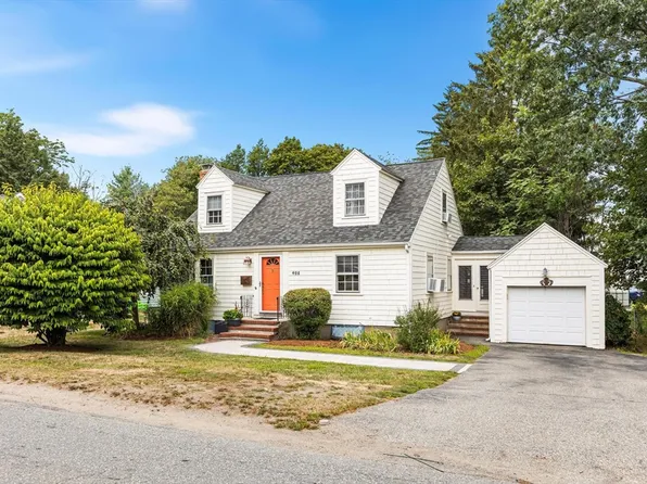 428 South St, Reading, MA 01867