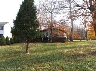 5221 Sundew Ter, Tobyhanna, PA 18466