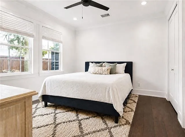 437 Elmeer Ave — Photo 7