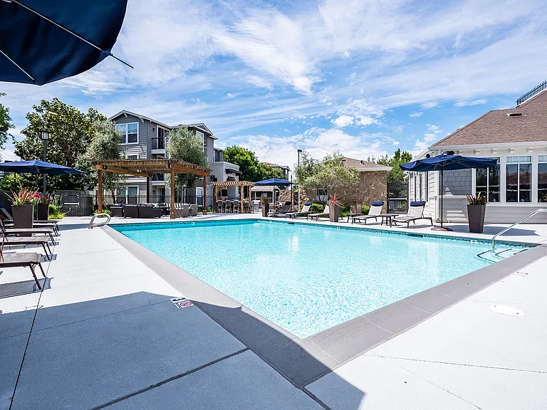 Montrachet Apartments — Photo 33