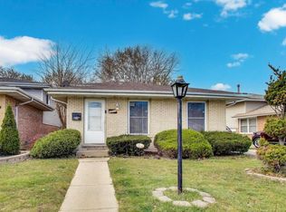 18010 Olympia Dr, Country Club Hills, IL