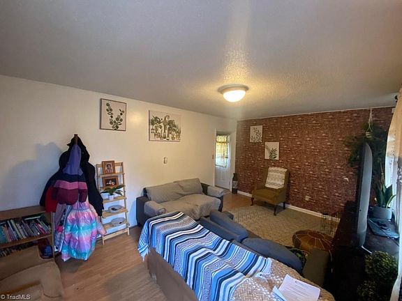 5th image of 1032 Haywood St