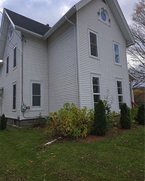 1st image of 41 Maple St