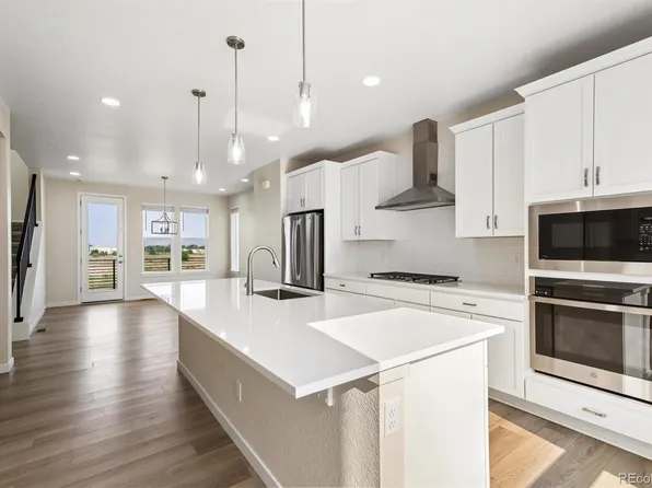 12331 Farmview Lane, Thornton, CO 80241
