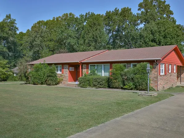 648 Edgewood Cres, Dresden, TN 38225