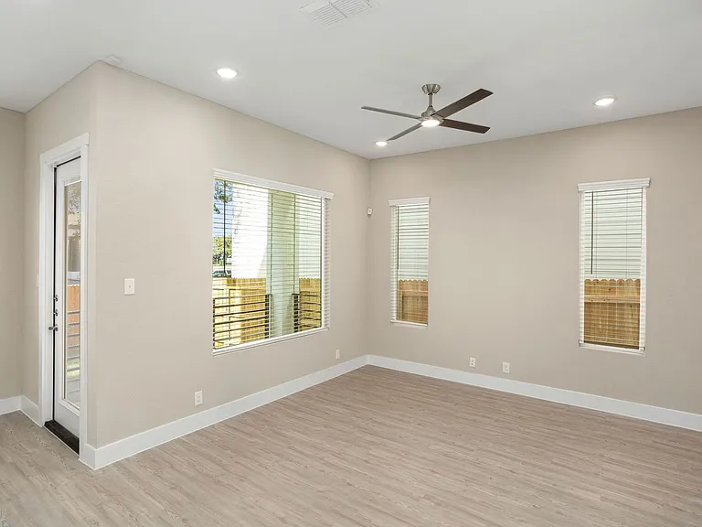 11831 Zarkava Way — Photo 26