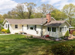 267 Lawrence Rd, Trumbull, CT 06611