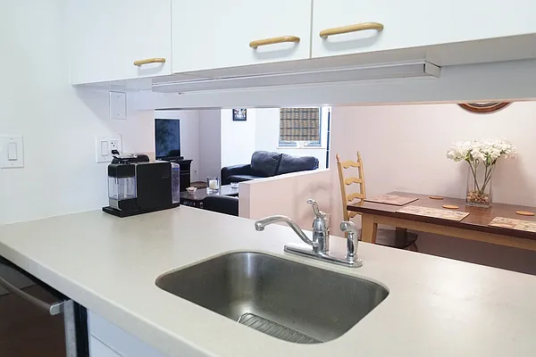 Rented by Renetta Real Estate | media 7