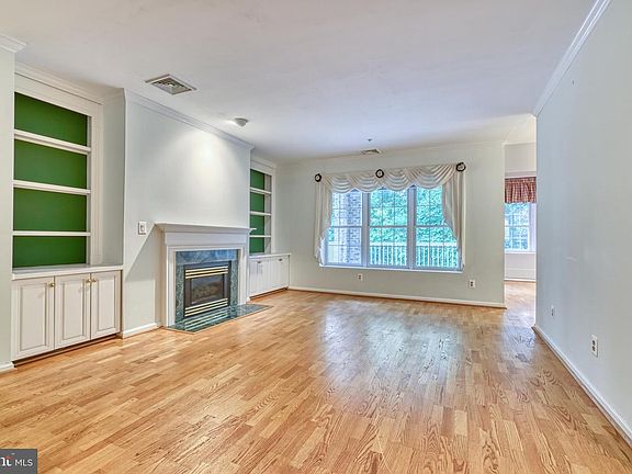 5th image of 205 Belmont Forest Ct Unit 103