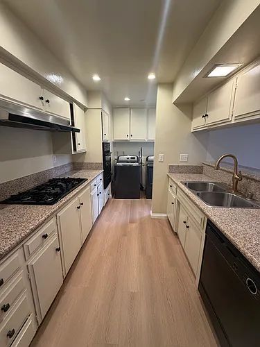 Arcadia Pines Photo 1