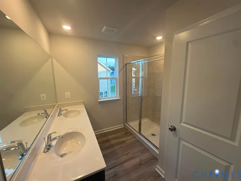 8760 Whitman Dr — Photo 7
