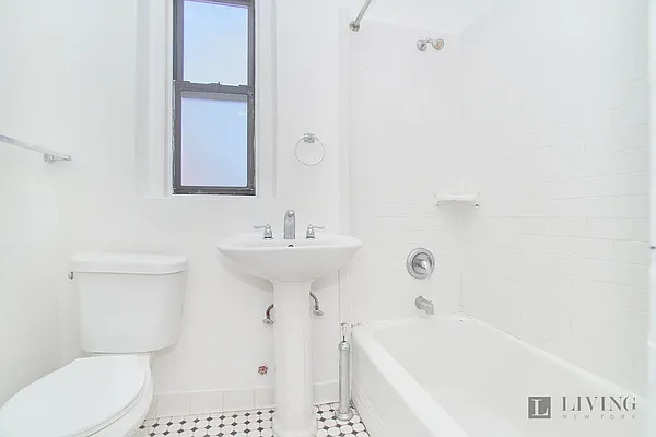 Rented by Living New York | media 7