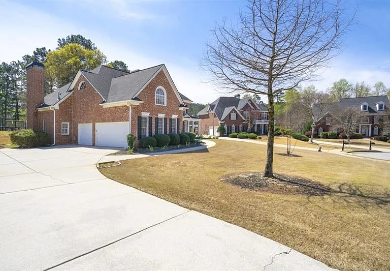 130 Candler Ct — Photo 44