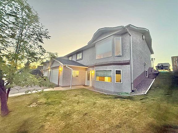 2nd image of 379 SE Collinge Rd