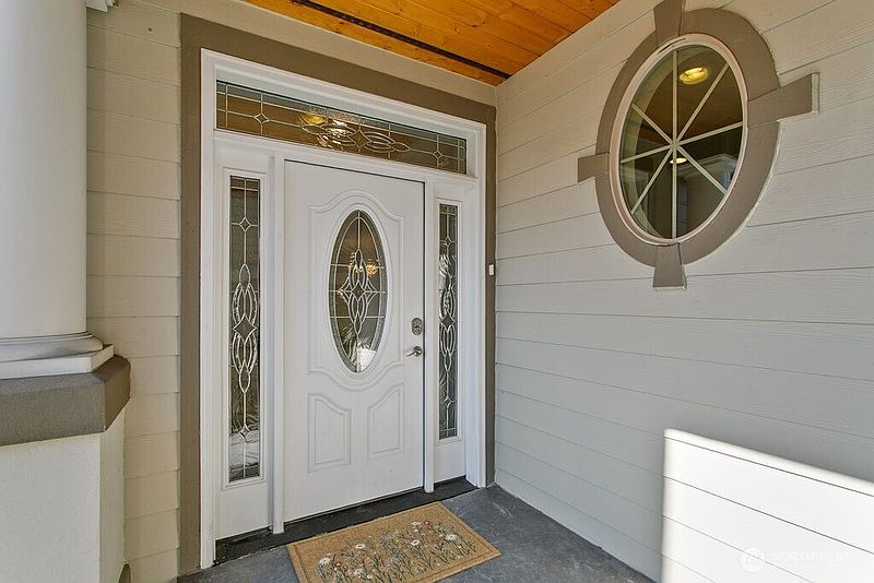 2nd image of 33408 42nd Avenue SW
