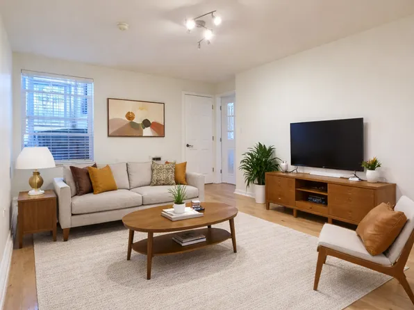 24 De Montfort Ave #C, San Francisco, CA 94112