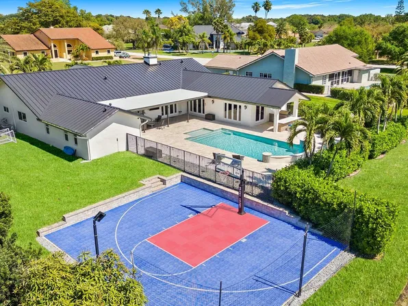 11914 Green Oak Drive, Davie, FL 33330