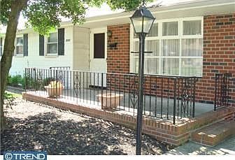 2nd image of 804 Drexel Ave