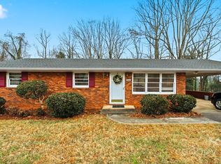 1922 30th St NE, Hickory, NC 28601