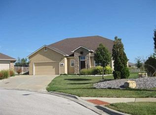 5904 Drum Ct, Lawrence, KS 66049