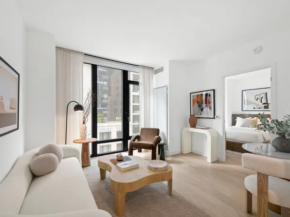 111 Willoughby Street 32F image 2 of 14