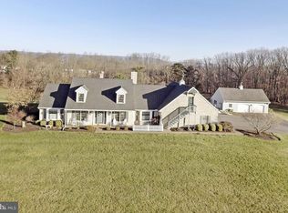 463 Lindman Dr, Chambersburg, PA 17202