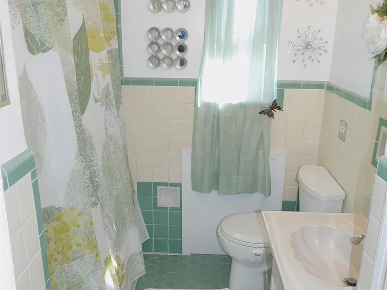 851 Kreis Ln #1 — Photo 21