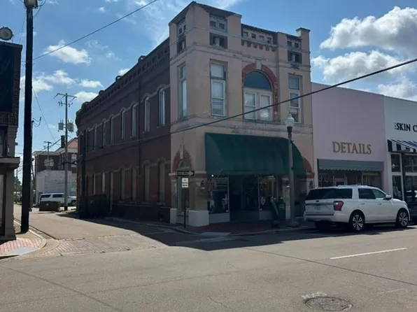 215 Howard St, Greenwood, MS 38930