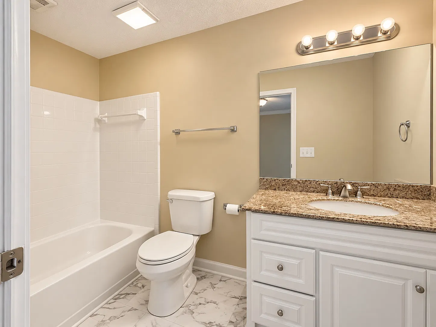 2 bed, 2.5 bath, 1100 sqft, $1,795 — Photo 4