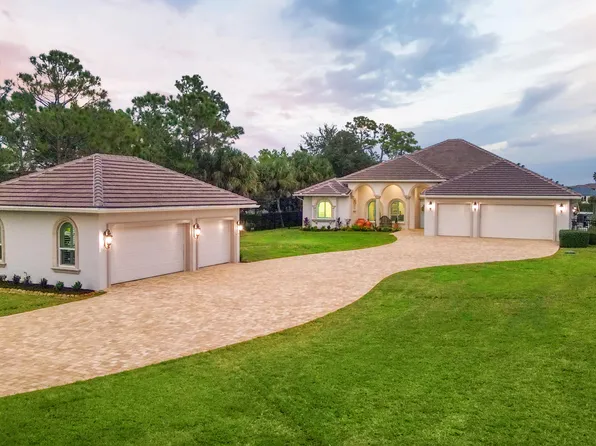 2821 SE North Lookout Boulevard, Port St Lucie, FL 34984