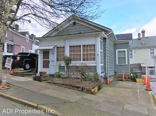 615 SW Caruthers St, Portland, OR 97201