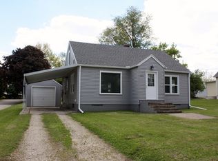 621 3rd Ave SE, Hampton, IA 50441