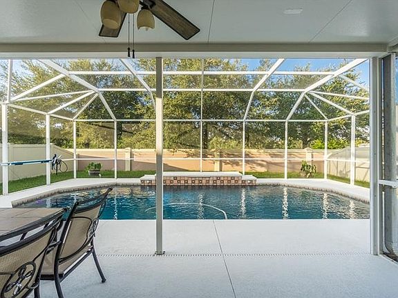 5th image of 19442 Timberbluff Dr