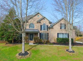 654 Gwinhurst Rd, Knoxville, TN 37934