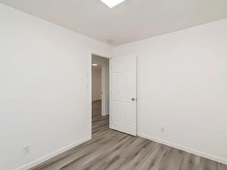 728 Birchbrook Dr — Photo 16