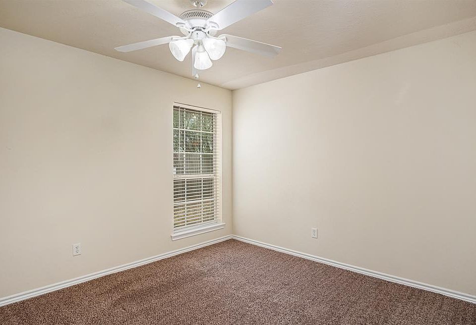 1st image of 3828-30 Oldenburg Ln #3828