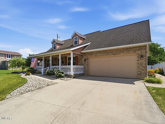 2nd image of 142 Geneva Ln