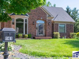 141 Lakeshore, Terre Haute, IN 47803