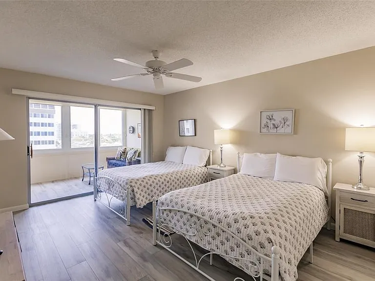 1055 W Peppertree Dr #506AA — Photo 12