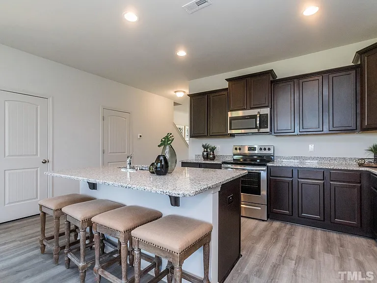 3256 Tracer Dr — Photo 6